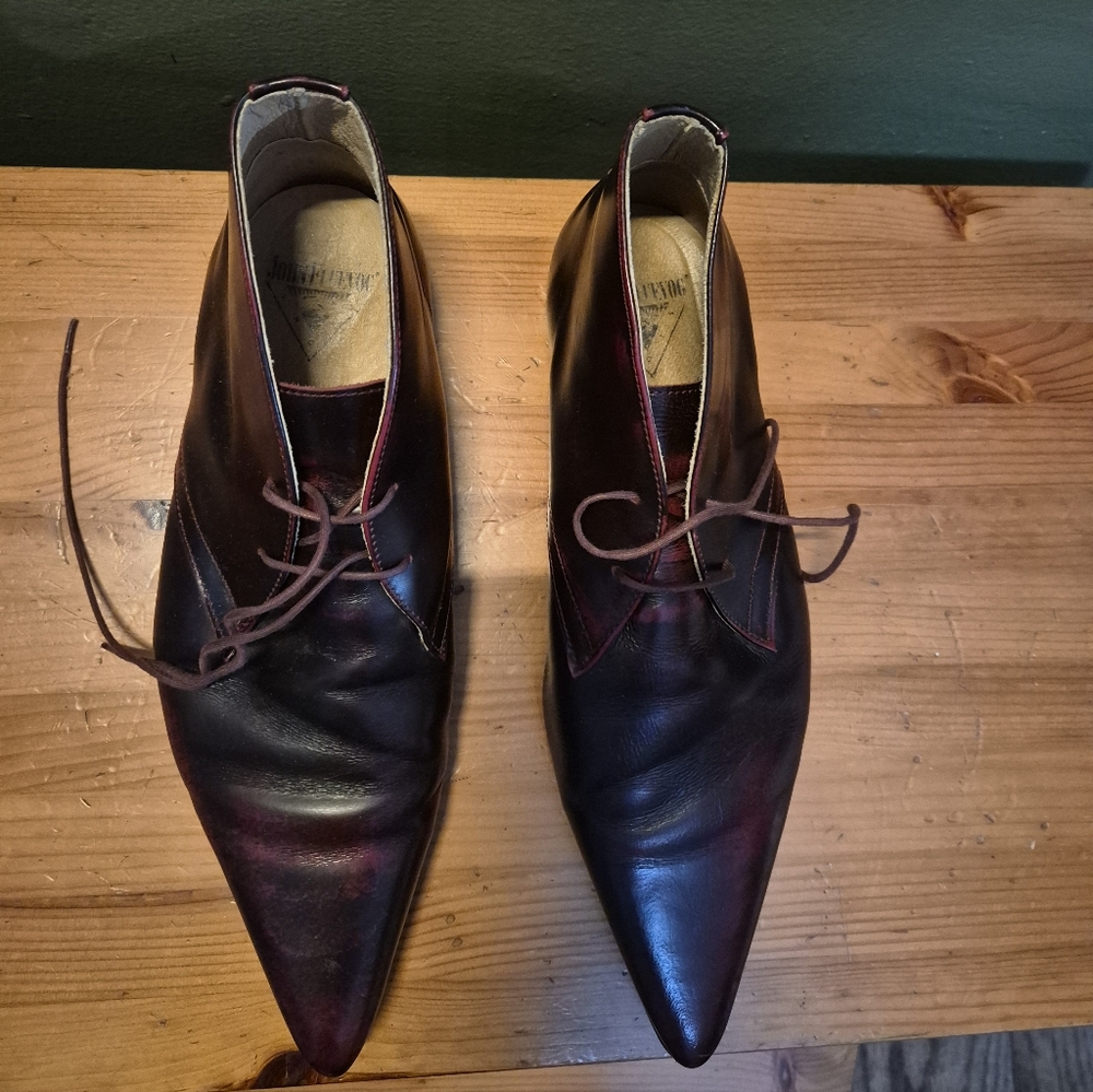 John Fluevog Pointed Toe Ankle Boots Burgundy Black Leather Size 11 - Picture 4 of 6